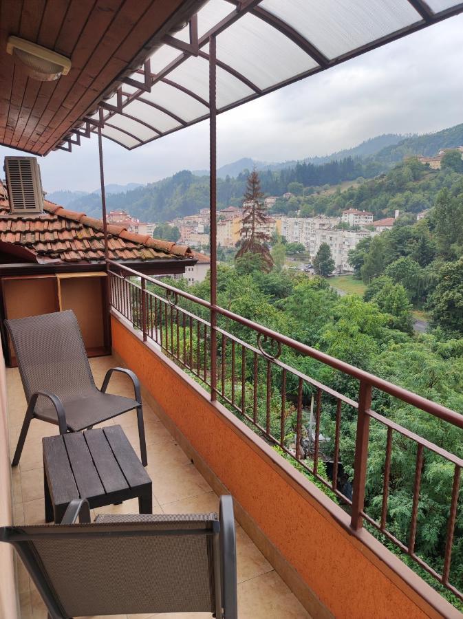 Апартамент Родопи Smolyan Ngoại thất bức ảnh